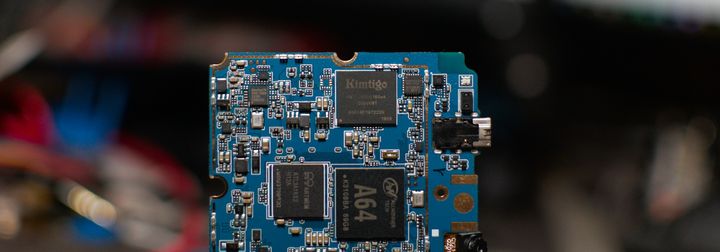 A closeup of the PinePhone motherboard, featuring the Kimtigo eMMC chip at the top, credit Martijn Braam